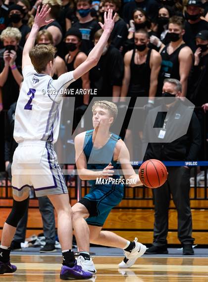 Thumbnail 2 in Farmington vs. Lehi (UHSAA 5A Final) photogallery.