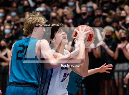Thumbnail 3 in Farmington vs. Lehi (UHSAA 5A Final) photogallery.