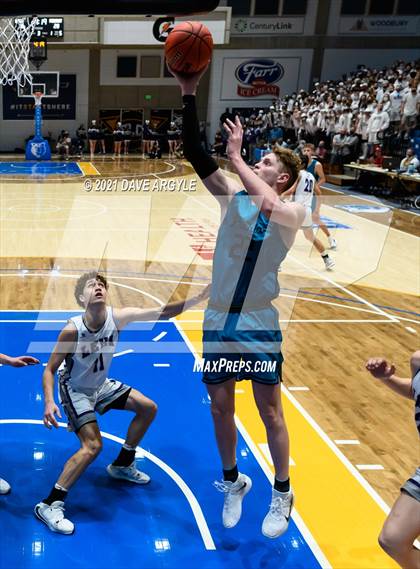 Thumbnail 2 in Farmington vs. Lehi (UHSAA 5A Final) photogallery.