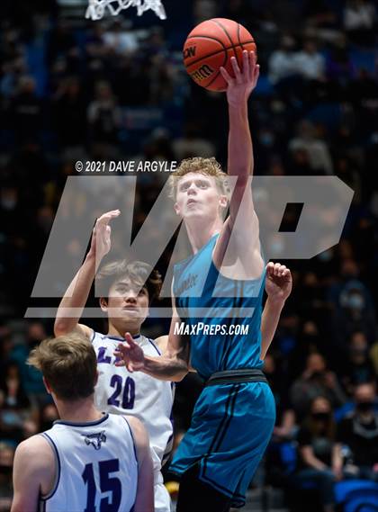Thumbnail 2 in Farmington vs. Lehi (UHSAA 5A Final) photogallery.