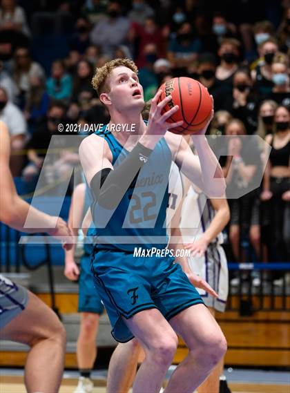Thumbnail 1 in Farmington vs. Lehi (UHSAA 5A Final) photogallery.