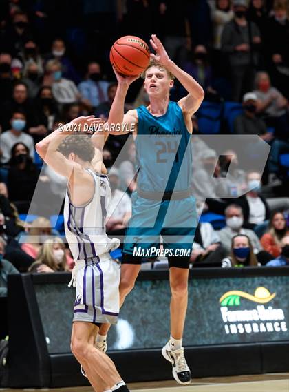 Thumbnail 1 in Farmington vs. Lehi (UHSAA 5A Final) photogallery.