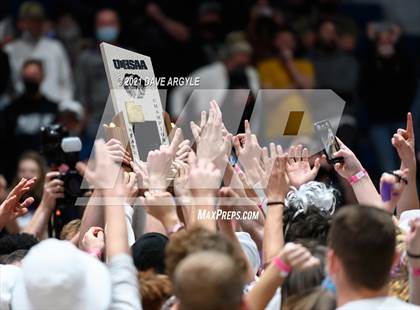 Thumbnail 2 in Farmington vs. Lehi (UHSAA 5A Final) photogallery.