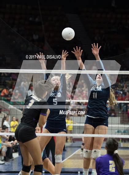 Thumbnail 1 in Valor Christian vs. Holy Family (CHSAA 4A Semifinal) photogallery.