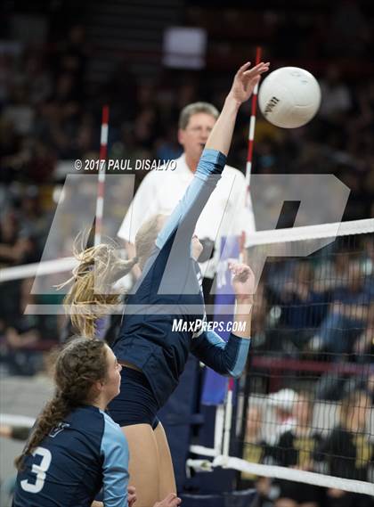 Thumbnail 2 in Valor Christian vs. Holy Family (CHSAA 4A Semifinal) photogallery.