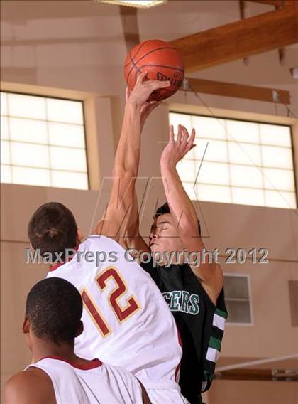 Thumbnail 2 in Colton vs. Thousand Oaks (MaxPreps Holiday Classic) photogallery.