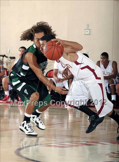 Thumbnail 1 in Colton vs. Thousand Oaks (MaxPreps Holiday Classic) photogallery.
