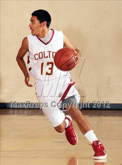 Thumbnail 2 in Colton vs. Thousand Oaks (MaxPreps Holiday Classic) photogallery.