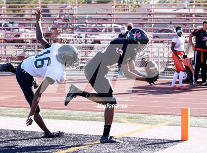 Thumbnail 1 in Pittsburg vs. Monterey Trail photogallery.