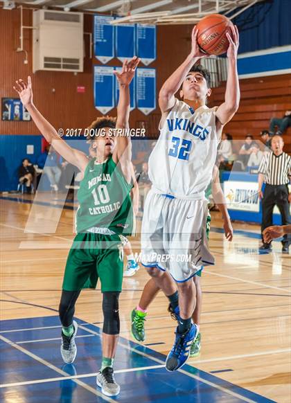 Thumbnail 3 in Moreau Catholic @ Irvington photogallery.
