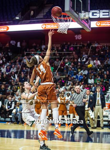 Thumbnail 2 in Capital Prep vs. New London (CIAC Class L Final) photogallery.