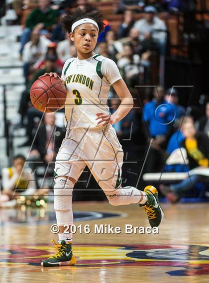 Thumbnail 2 in Capital Prep vs. New London (CIAC Class L Final) photogallery.