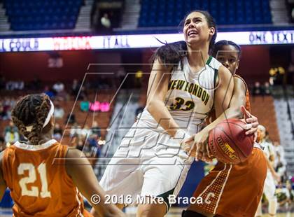 Thumbnail 3 in Capital Prep vs. New London (CIAC Class L Final) photogallery.