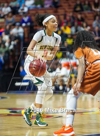 Thumbnail 2 in Capital Prep vs. New London (CIAC Class L Final) photogallery.