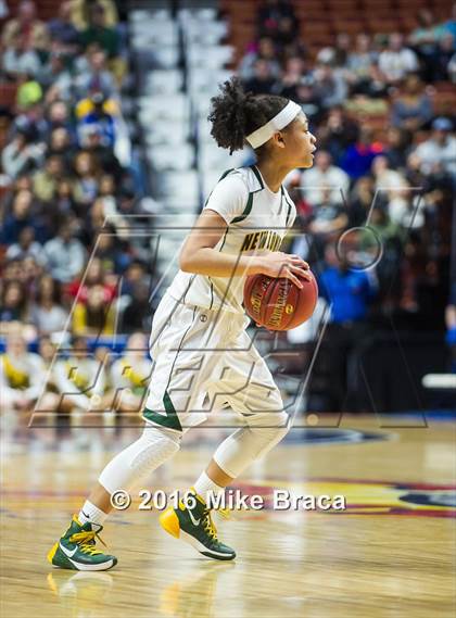 Thumbnail 3 in Capital Prep vs. New London (CIAC Class L Final) photogallery.