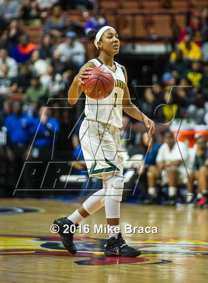 Thumbnail 3 in Capital Prep vs. New London (CIAC Class L Final) photogallery.