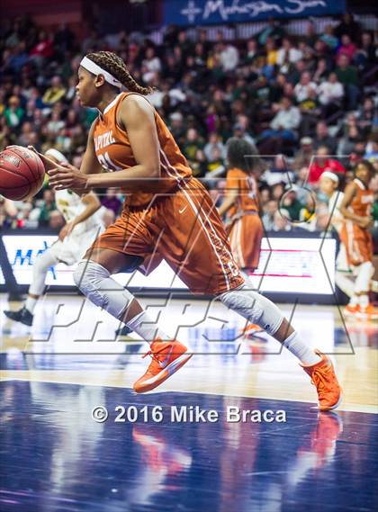 Thumbnail 3 in Capital Prep vs. New London (CIAC Class L Final) photogallery.