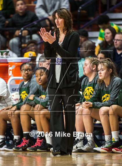 Thumbnail 3 in Capital Prep vs. New London (CIAC Class L Final) photogallery.