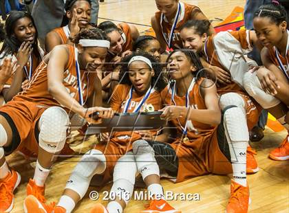 Thumbnail 3 in Capital Prep vs. New London (CIAC Class L Final) photogallery.