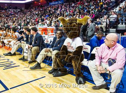 Thumbnail 3 in Capital Prep vs. New London (CIAC Class L Final) photogallery.