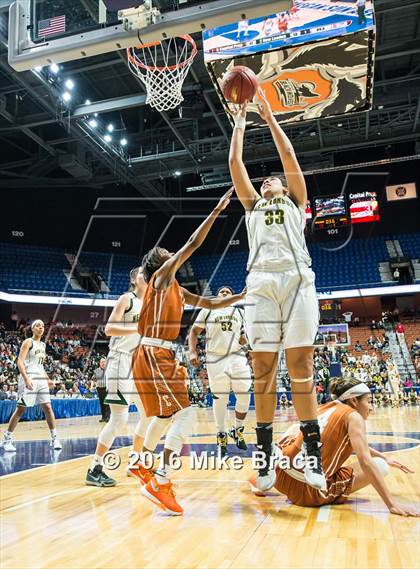 Thumbnail 3 in Capital Prep vs. New London (CIAC Class L Final) photogallery.