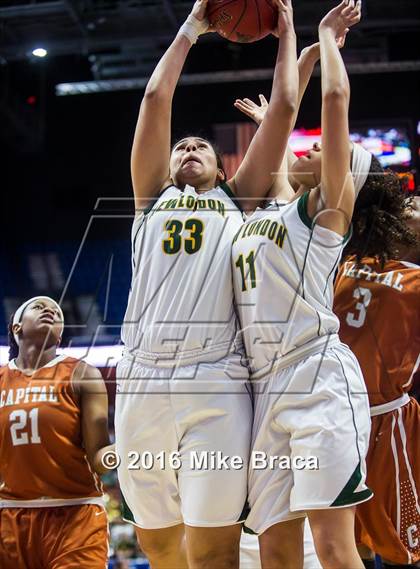 Thumbnail 3 in Capital Prep vs. New London (CIAC Class L Final) photogallery.