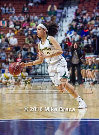 Thumbnail 2 in Capital Prep vs. New London (CIAC Class L Final) photogallery.