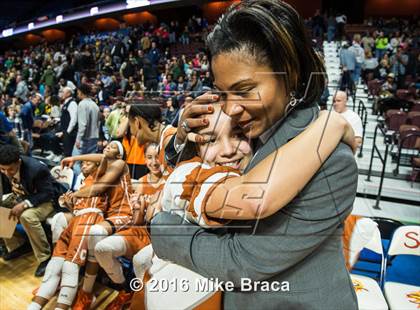Thumbnail 3 in Capital Prep vs. New London (CIAC Class L Final) photogallery.
