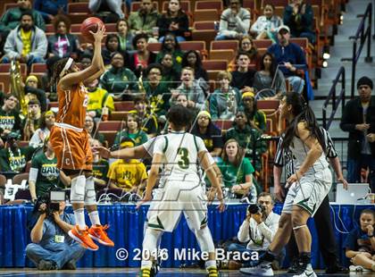 Thumbnail 3 in Capital Prep vs. New London (CIAC Class L Final) photogallery.