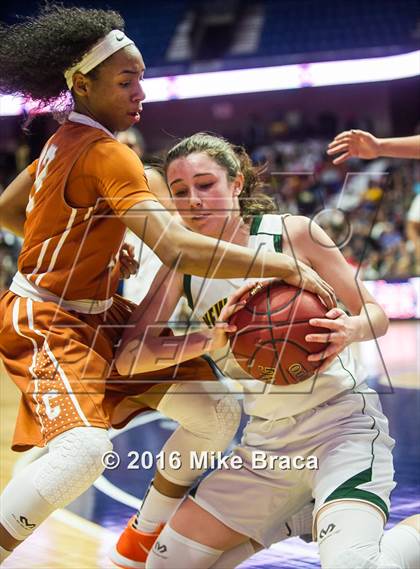Thumbnail 3 in Capital Prep vs. New London (CIAC Class L Final) photogallery.