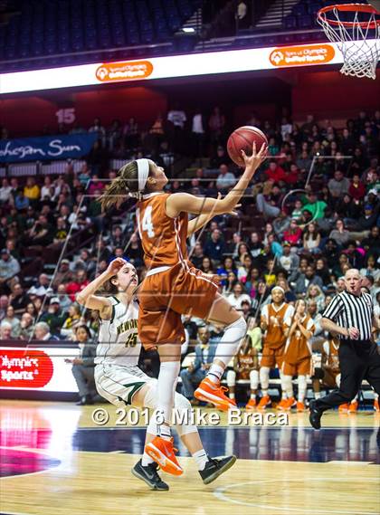 Thumbnail 3 in Capital Prep vs. New London (CIAC Class L Final) photogallery.