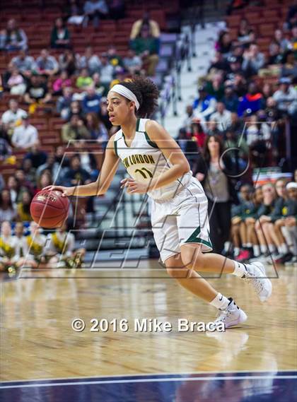Thumbnail 1 in Capital Prep vs. New London (CIAC Class L Final) photogallery.