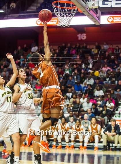 Thumbnail 1 in Capital Prep vs. New London (CIAC Class L Final) photogallery.