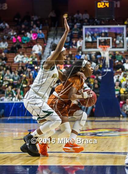 Thumbnail 3 in Capital Prep vs. New London (CIAC Class L Final) photogallery.