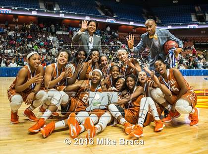 Thumbnail 1 in Capital Prep vs. New London (CIAC Class L Final) photogallery.