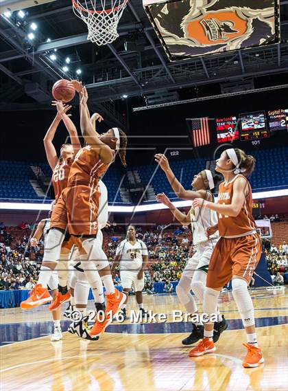 Thumbnail 3 in Capital Prep vs. New London (CIAC Class L Final) photogallery.