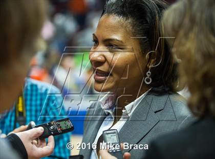 Thumbnail 3 in Capital Prep vs. New London (CIAC Class L Final) photogallery.