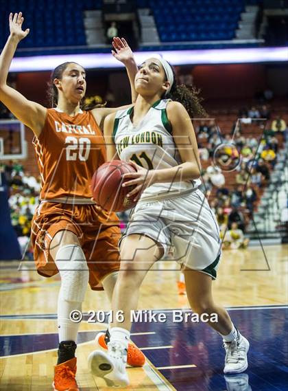 Thumbnail 1 in Capital Prep vs. New London (CIAC Class L Final) photogallery.