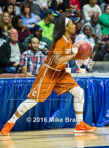 Thumbnail 2 in Capital Prep vs. New London (CIAC Class L Final) photogallery.