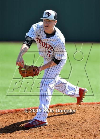 Thumbnail 1 in Lake Worth vs Wichita Falls (Walker Stallcup Tournament) photogallery.