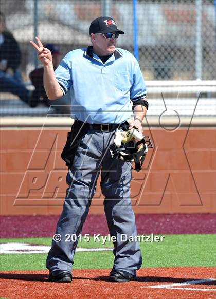 Thumbnail 2 in Lake Worth vs Wichita Falls (Walker Stallcup Tournament) photogallery.