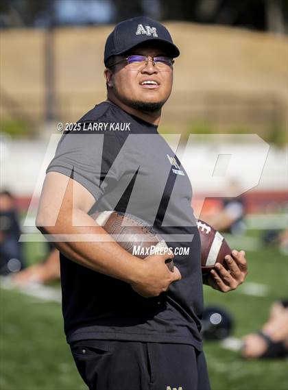 Thumbnail 1 in FR: Valley Christian @ Archbishop Mitty photogallery.