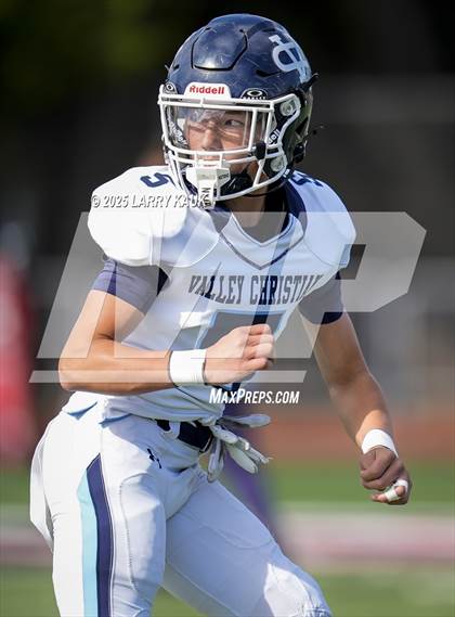 Thumbnail 3 in FR: Valley Christian @ Archbishop Mitty photogallery.