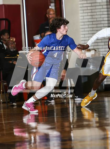 Thumbnail 1 in Carmel vs Mount Vernon (Section 1 Class AA First Round) photogallery.