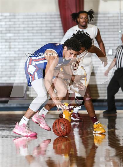 Thumbnail 2 in Carmel vs Mount Vernon (Section 1 Class AA First Round) photogallery.