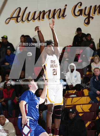 Thumbnail 2 in Carmel vs Mount Vernon (Section 1 Class AA First Round) photogallery.