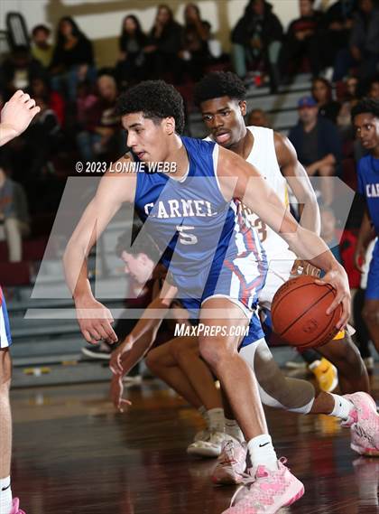 Thumbnail 3 in Carmel vs Mount Vernon (Section 1 Class AA First Round) photogallery.