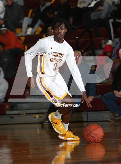 Thumbnail 2 in Carmel vs Mount Vernon (Section 1 Class AA First Round) photogallery.