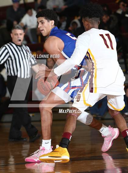 Thumbnail 2 in Carmel vs Mount Vernon (Section 1 Class AA First Round) photogallery.