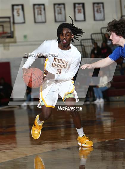 Thumbnail 3 in Carmel vs Mount Vernon (Section 1 Class AA First Round) photogallery.